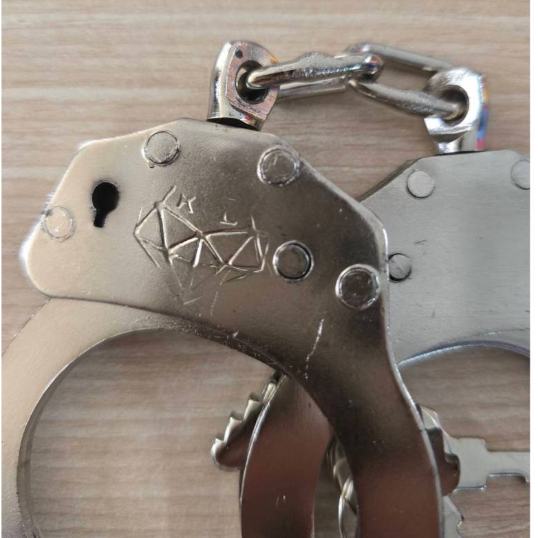 ***ของแท้ส่งไว*** กุญแจมือของแท้ ราคาถูก ซองใส่กุญแจมือ กุญแจมือเหล็ก  กุญแจมือ - รูปที่ 3