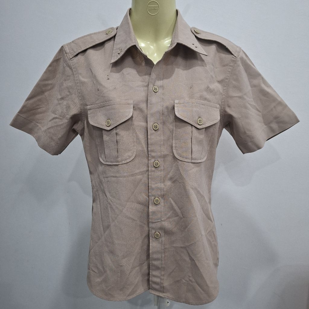 JAN 24/2 เสื้อสีกากี(หญิง) อก 32×ย22 นิ้ว มือสอง