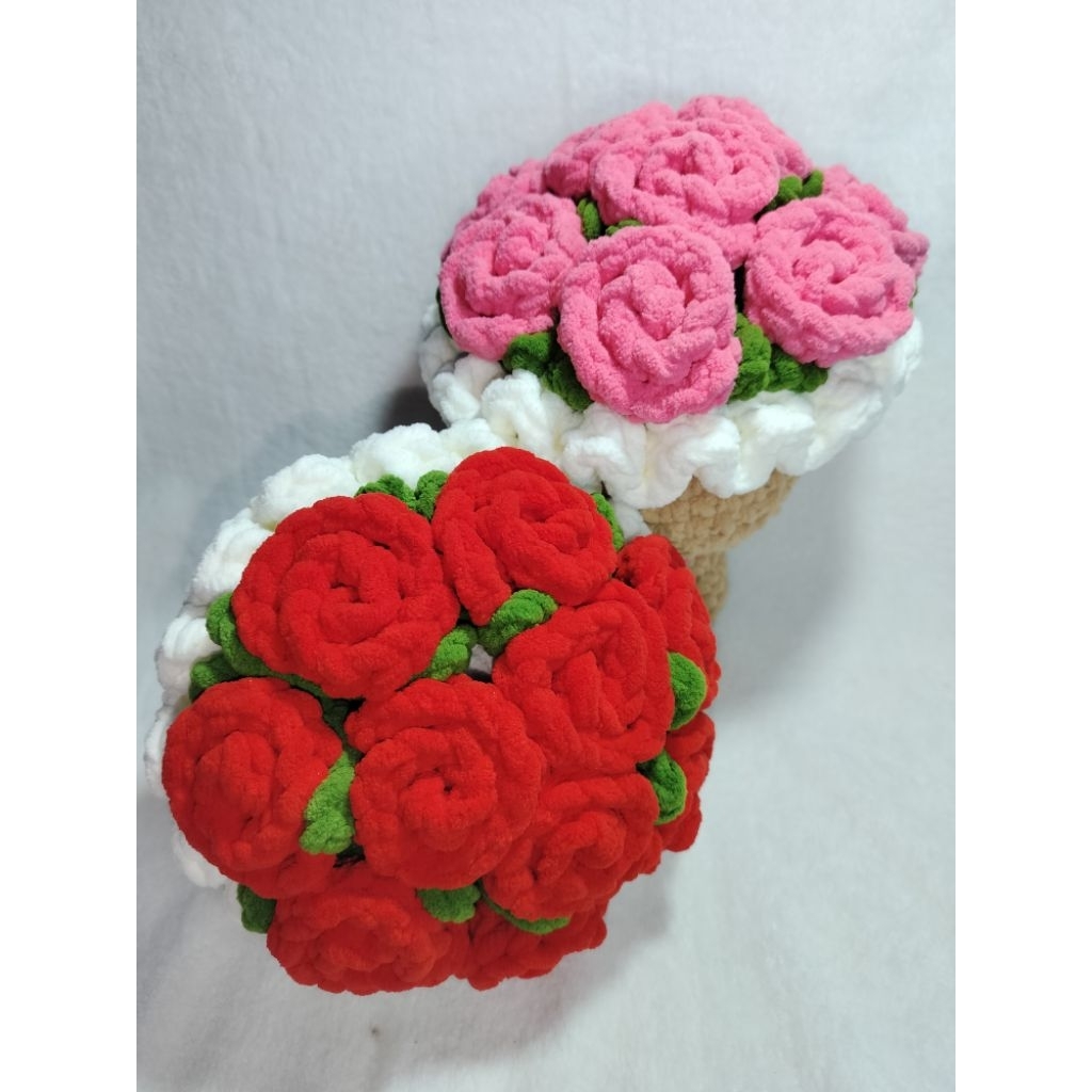 ช่อดอกกุหลาบถักจากไหมอูดง🌹