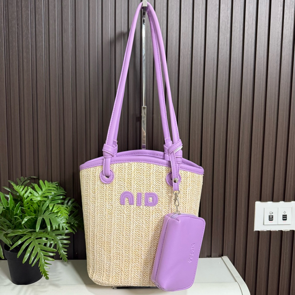 535 กระเป๋างานแท้ NIDORA ทรงถังผ้าสาน(ใบกลาง)รุ่นยอดฮิต ขนาดความ กว้าง 9 นิ้วครึ้งง หนา 5 นิ้ว ความส