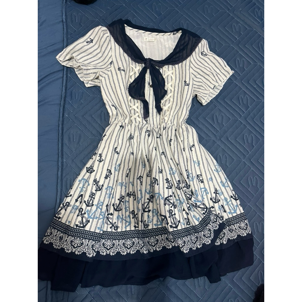 Axes famme  lolita ⚓️⚓️🐬