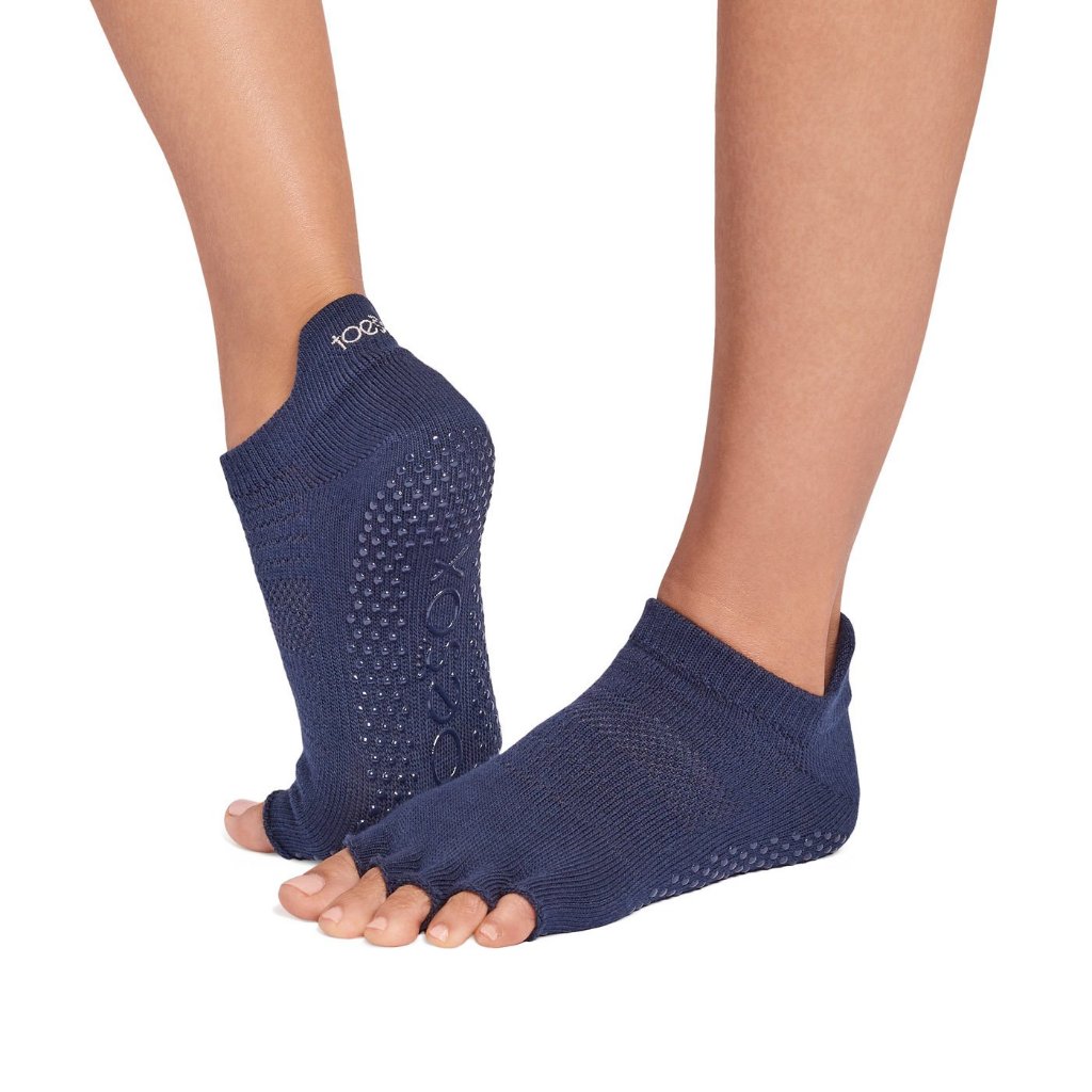 (Spring 2026) ToeSox โทซอคส์ ถุงเท้ากันลื่นแยกนิ้ว เปิดนิ้วเท้า รุ่น Low Rise