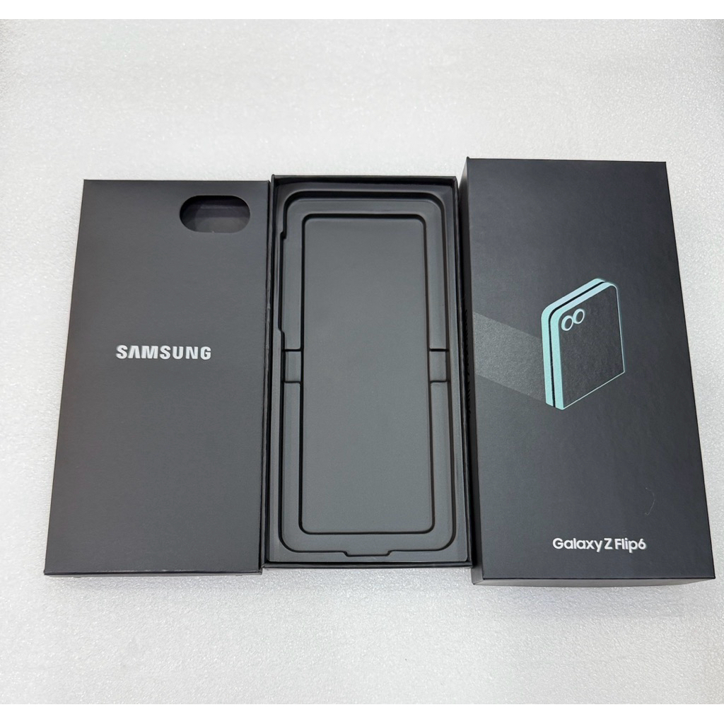 กล่องSamsung Z Flip 6(กล่องป่าว)
