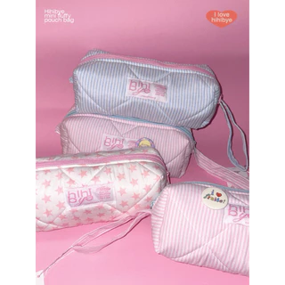กระเป๋าใส่เครื่องสำอางค์ / กระเป๋าใส่ดินสอและของจิปาถะ hihibye fluffy pouch bag (ใบกลาง)