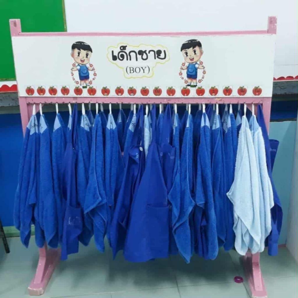 ชั้นแขวนผ้า เด็กอนุบาล 40 คน(คละสี)