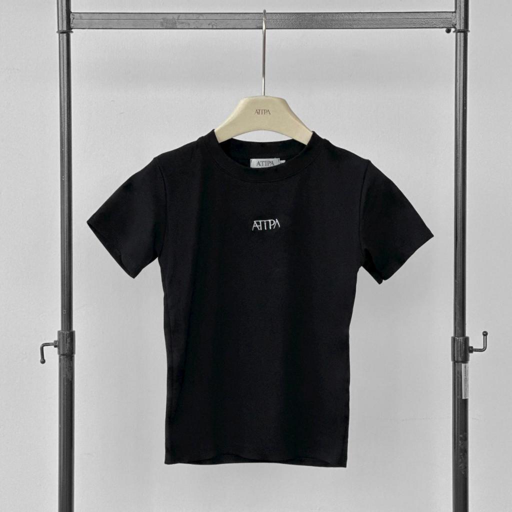 Atipa - Archive Atipa Tee เสื้อยืดคอกลมแขนสั้น ดีเทลปัก Atipa