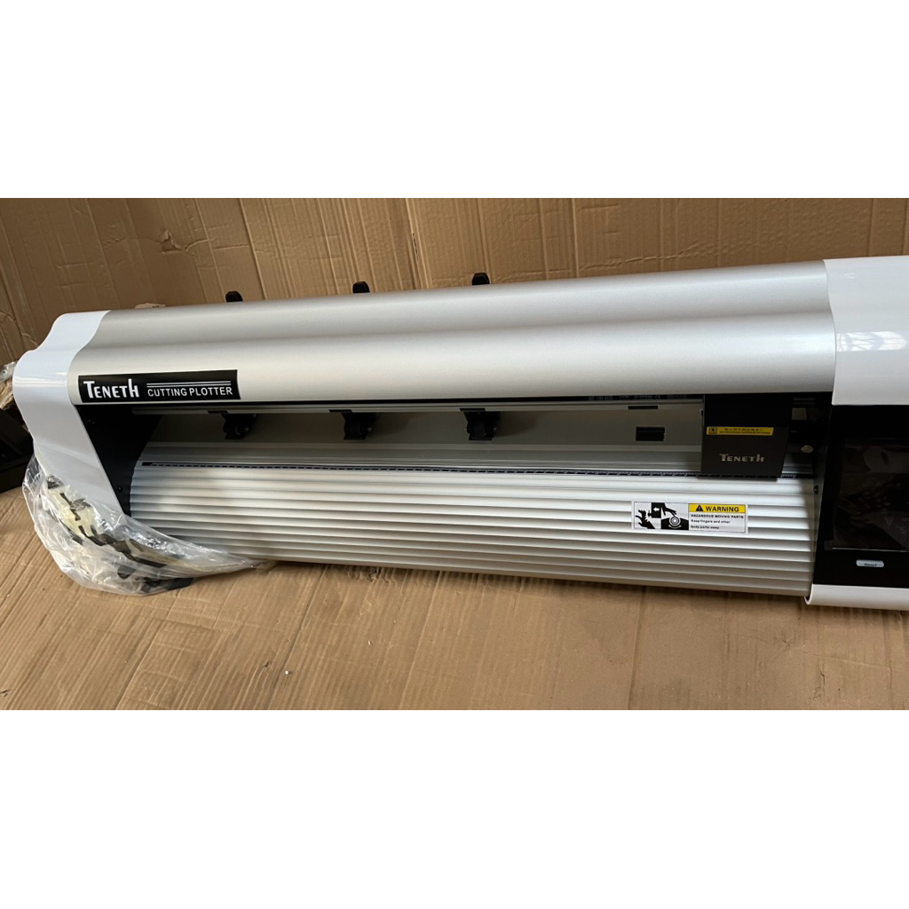 ✅ เครื่องตัดสติ๊กเกอร์ Teneth Kuco รุ่น TH 740 L (สินค้าตามภาพครับลองประกอบเพื่อถ่ายภาพ)