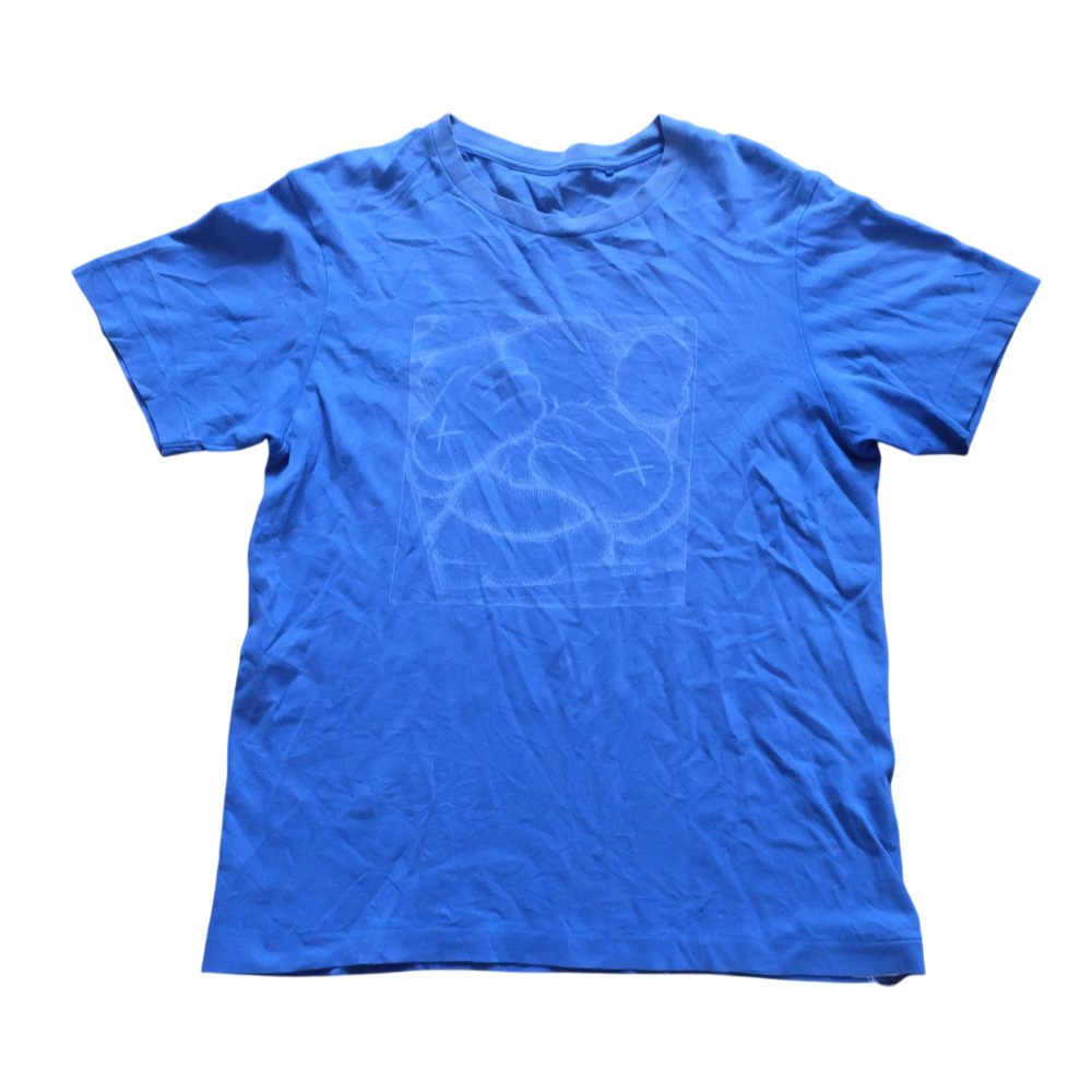 U.niq.lo x Kaws อก 20 นิ้ว ยาว 26.5 นิ้ว สีกรม