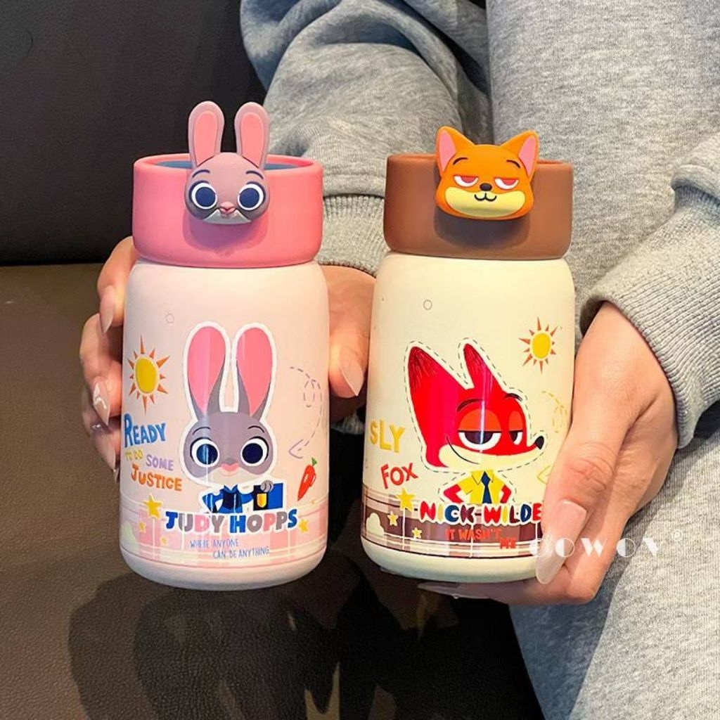 กระบอกน้ำเก็บอุณหภูมิ Zootopia สินค้าลิขสิทธิ์แท้💯💯💯 แบบฝาเกลียว ยกดื่ม  สแตนเลส 316 มี 3 ลาย ราคาใบละ 379 บาท