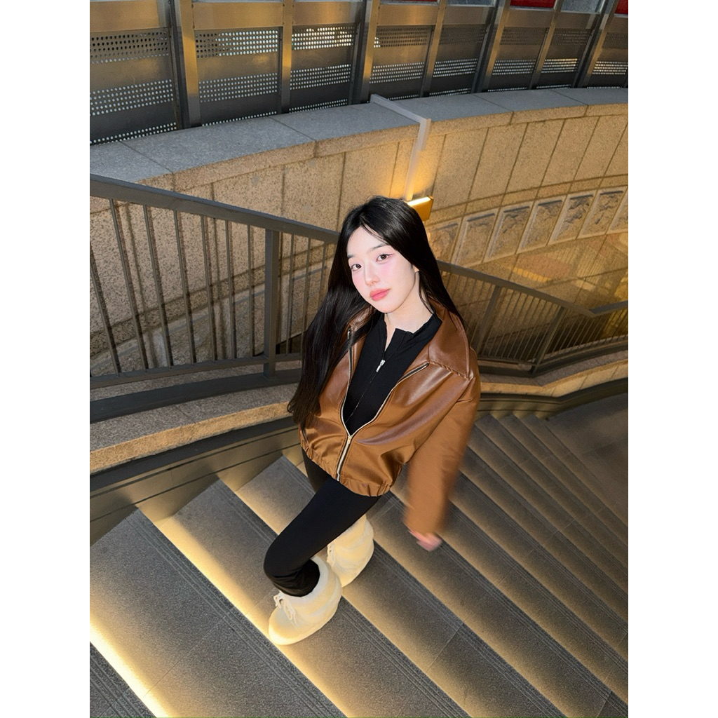 Girl Mia - Brown leather jacket