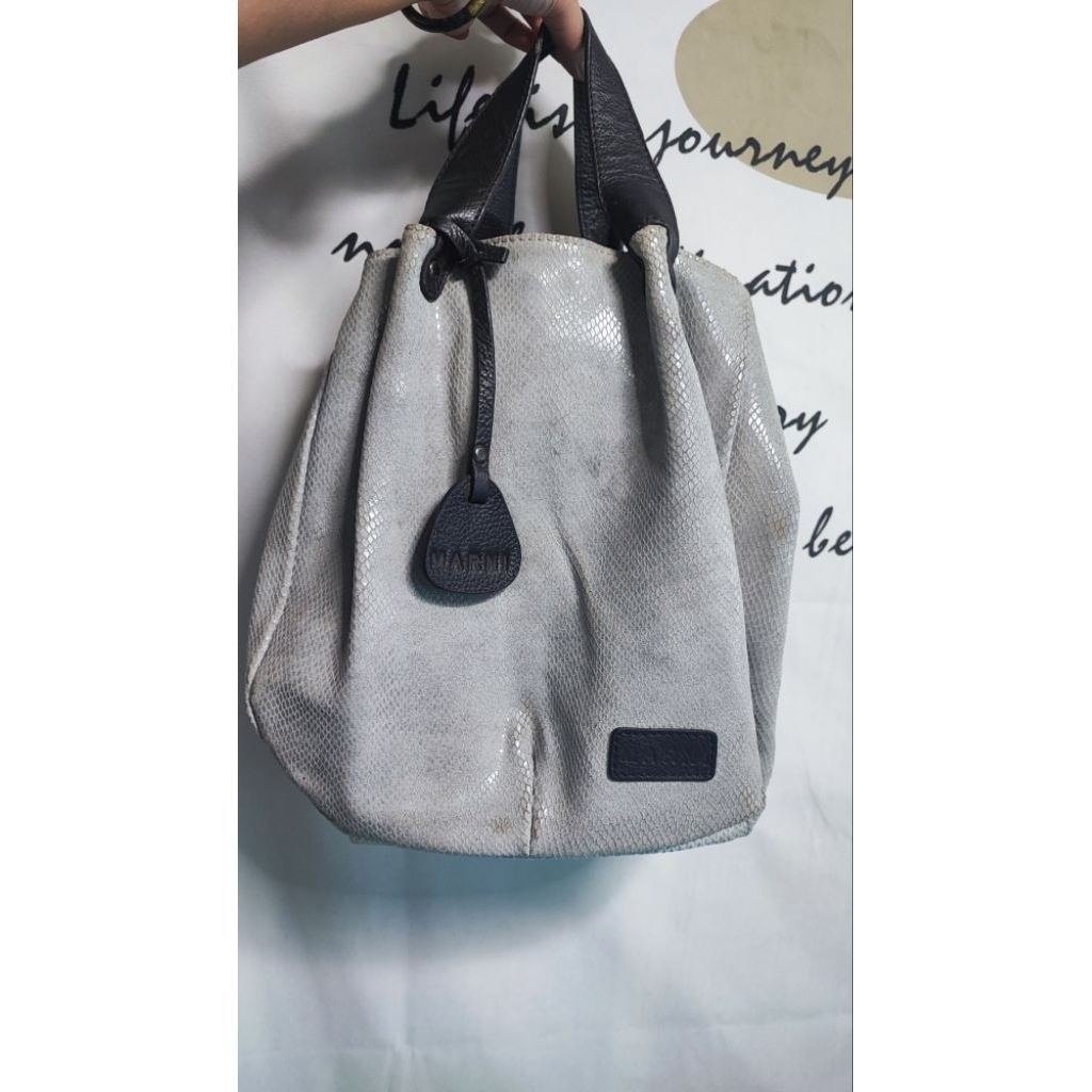 กระเป๋าสะพาย marni แท้
