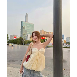 BY IRA (2026-108) Charlotte Top เสื้อลูกไม้มีสไตล์ - เสื้อลูกไม้ ทรงบอลลูน สายปรับได้