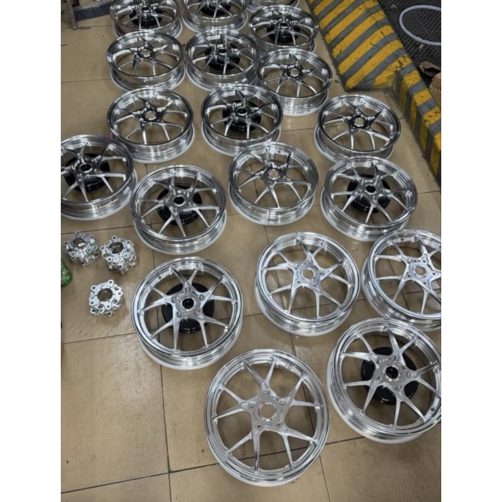 ล้อ CNC HR Racing Vespa