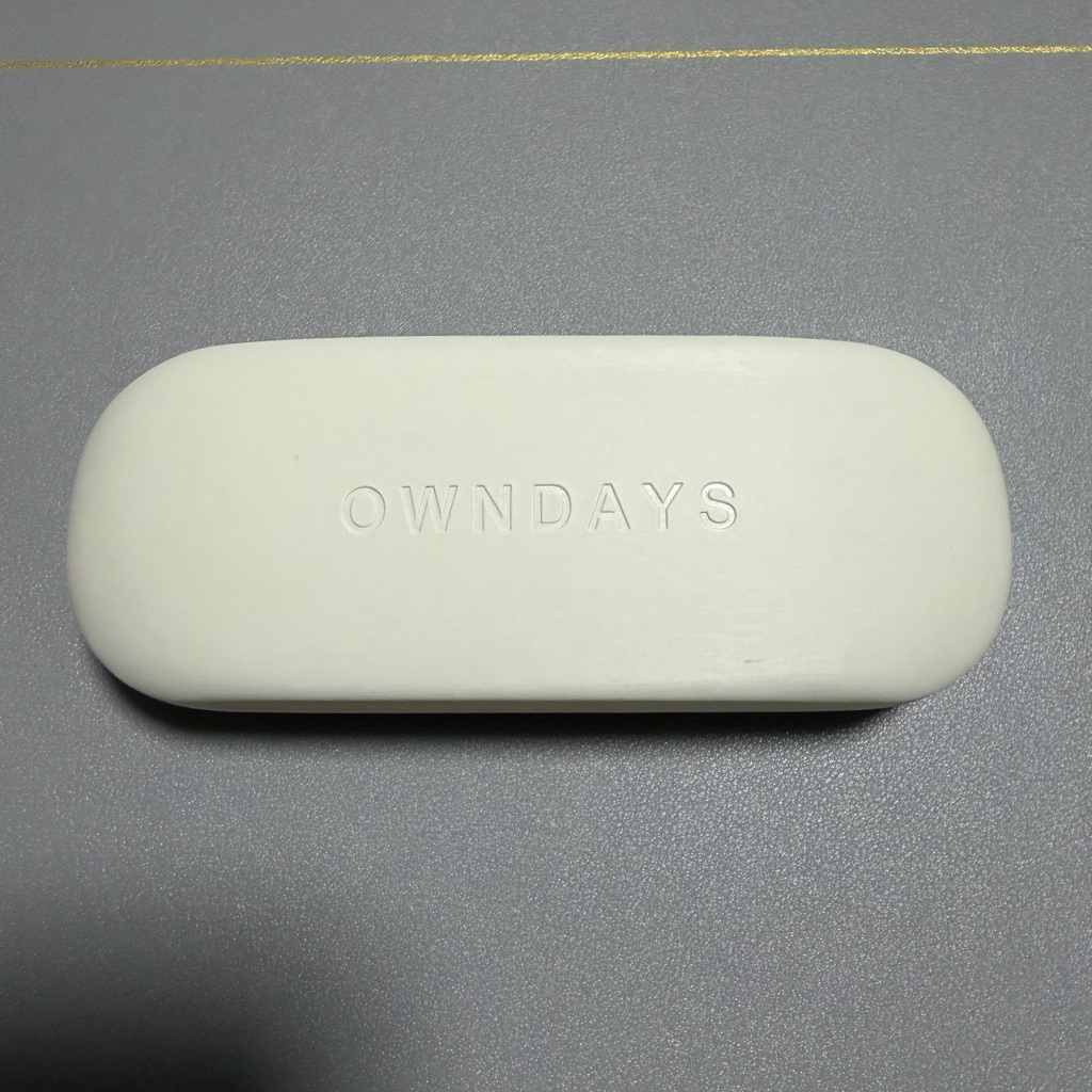 กล่องแว่นตา OWNDAYS สีขาว
