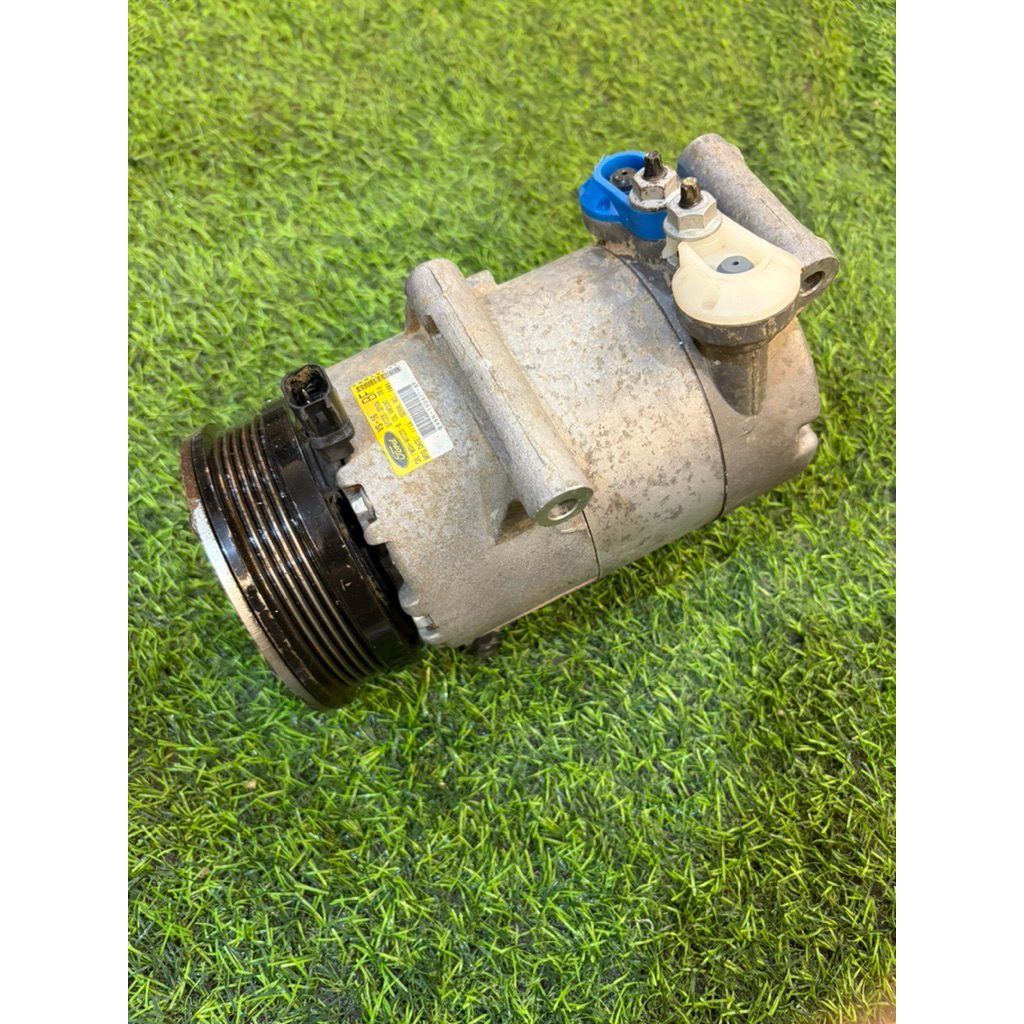 คอมแอร์รถยนต์ Ford Focus 2.0 แท้