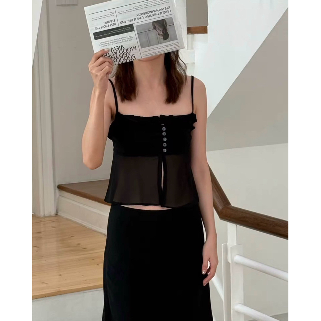 รับพรี muka strap top เสื้อสายเดี่ยวร้าน vynn official