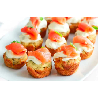 ปลาแซลมอนรมควันแบบสไลซ์ เกรดพรีเมียม แช่แข็ง ขนาด 1 กก. - Frozen smoked atlantic salmon slice