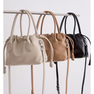 ✨New in KEEP  “Mira” Bag ✨กระเป๋ารุ่นใหม่ล่าสุด ดีไซน์ หนังน…