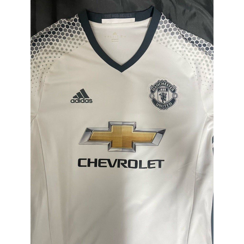 ⚪️ Manchester United Third 2016/17  👕 Size: L 44-46  💯สภาพ: 9/10  🏆ปีแชมป์ EFL Cup, Europa league