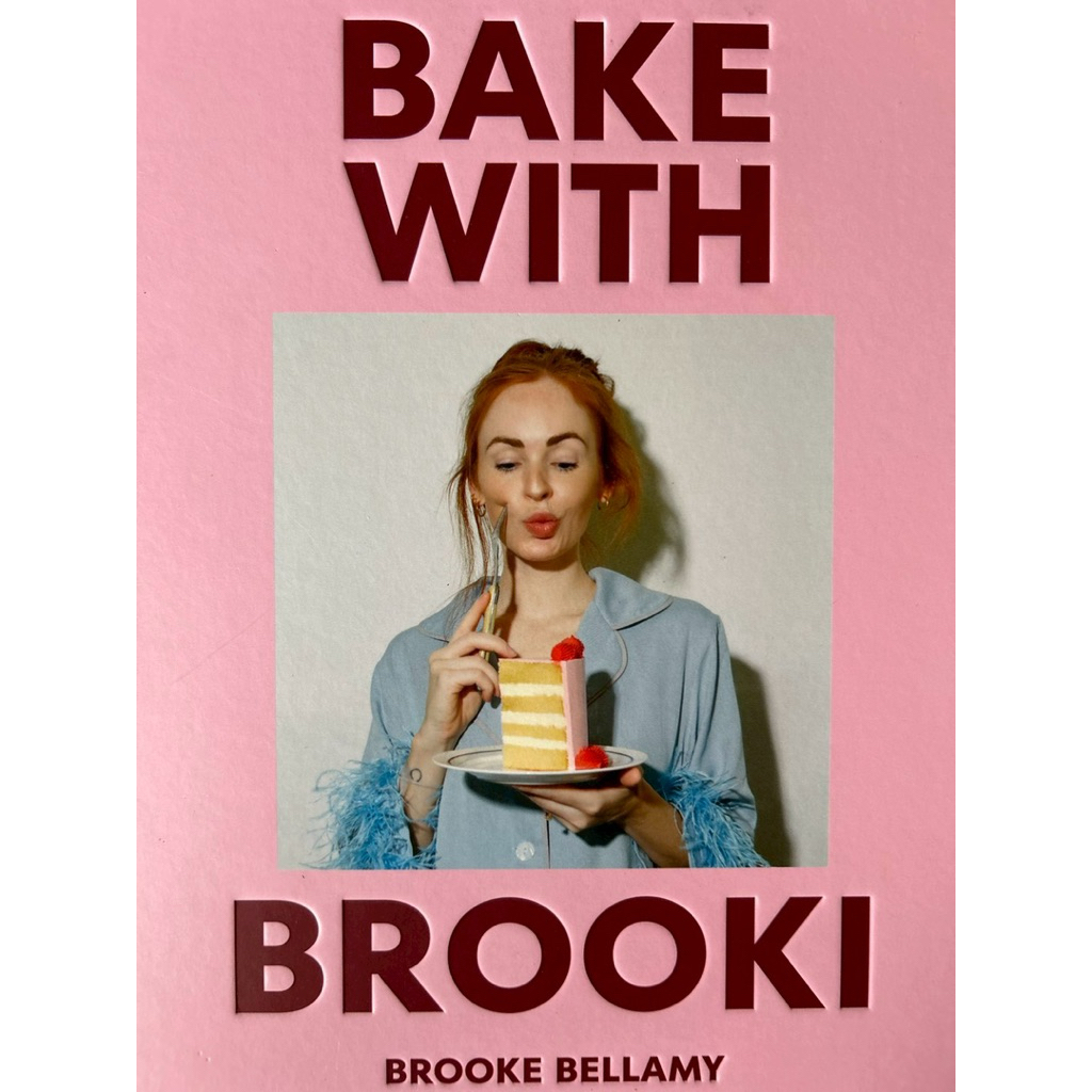 "Bake with Brooki" โดย Brooke Bellamy (เจ้าของร้าน Brooki Bakehouse