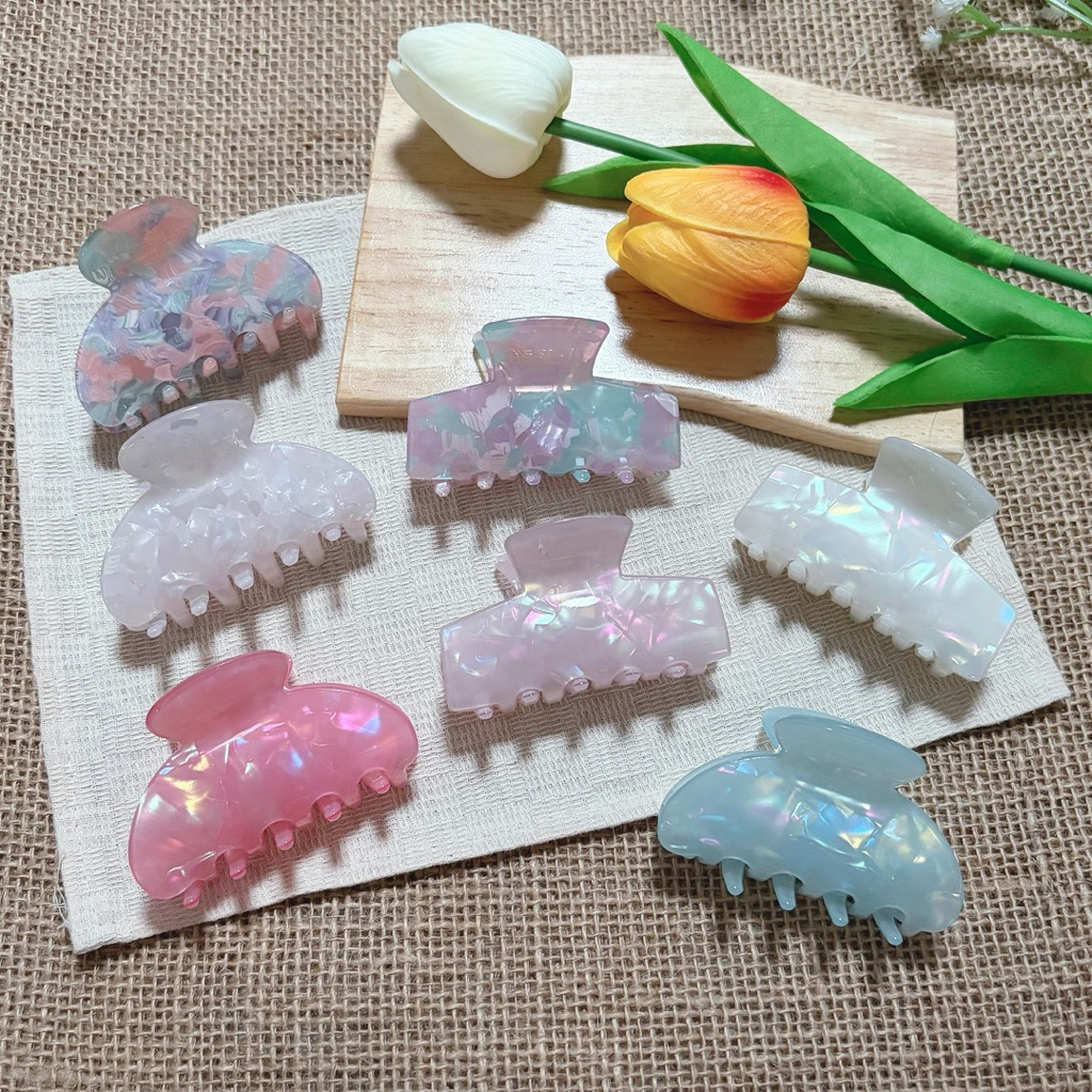 [6.8cm] กิ๊บหนีบผมอะคริลิคแต่งลายหินอ่อนสีหวานขนาดกลางๆ ราคาต่อ1ชิ้น เนื้อหนาหนีบแน่น งานสวยมาก