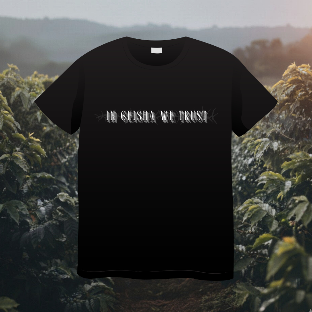 (พร้อมส่ง)T-Shirt In Geisha We Trust | เสื้อยืด สี ดำ