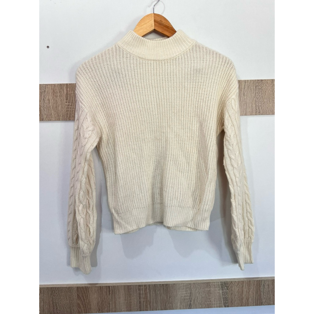 เสื้อไหมพรมคอเต่า guส่งต่อ