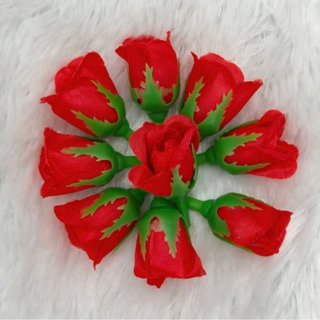 หัวกุหลาบสำหรับร้อยมาลัย สีทู-โทน กุหลาบปลอม (ดอกตูมขนาด2ซม-5ซม แพ็คละ 100ดอก)(ดอกบาน9ซมแพ็คละ10ดอก)