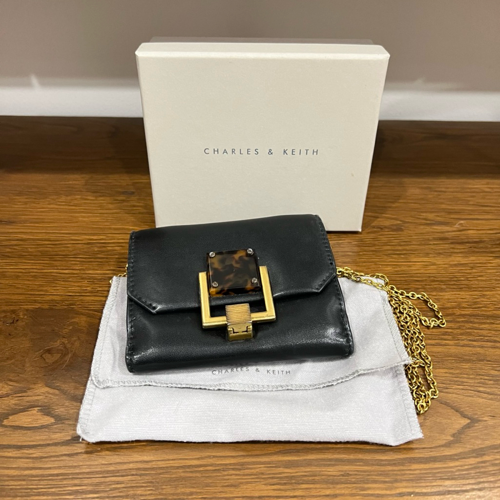 Charles&Keith กระเป๋าสตางค์ มือ 2