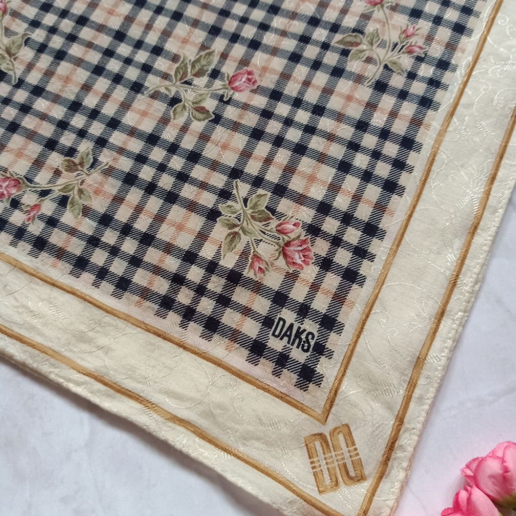 ผ้าเช็ดหน้า Daks London🇬🇧