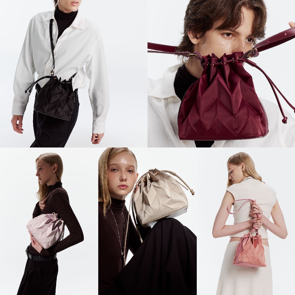 Pavi Studio - W Bāo กระเป๋าผ้าอัดพลีทลาย W สายหนังแท้ มี 7 สี