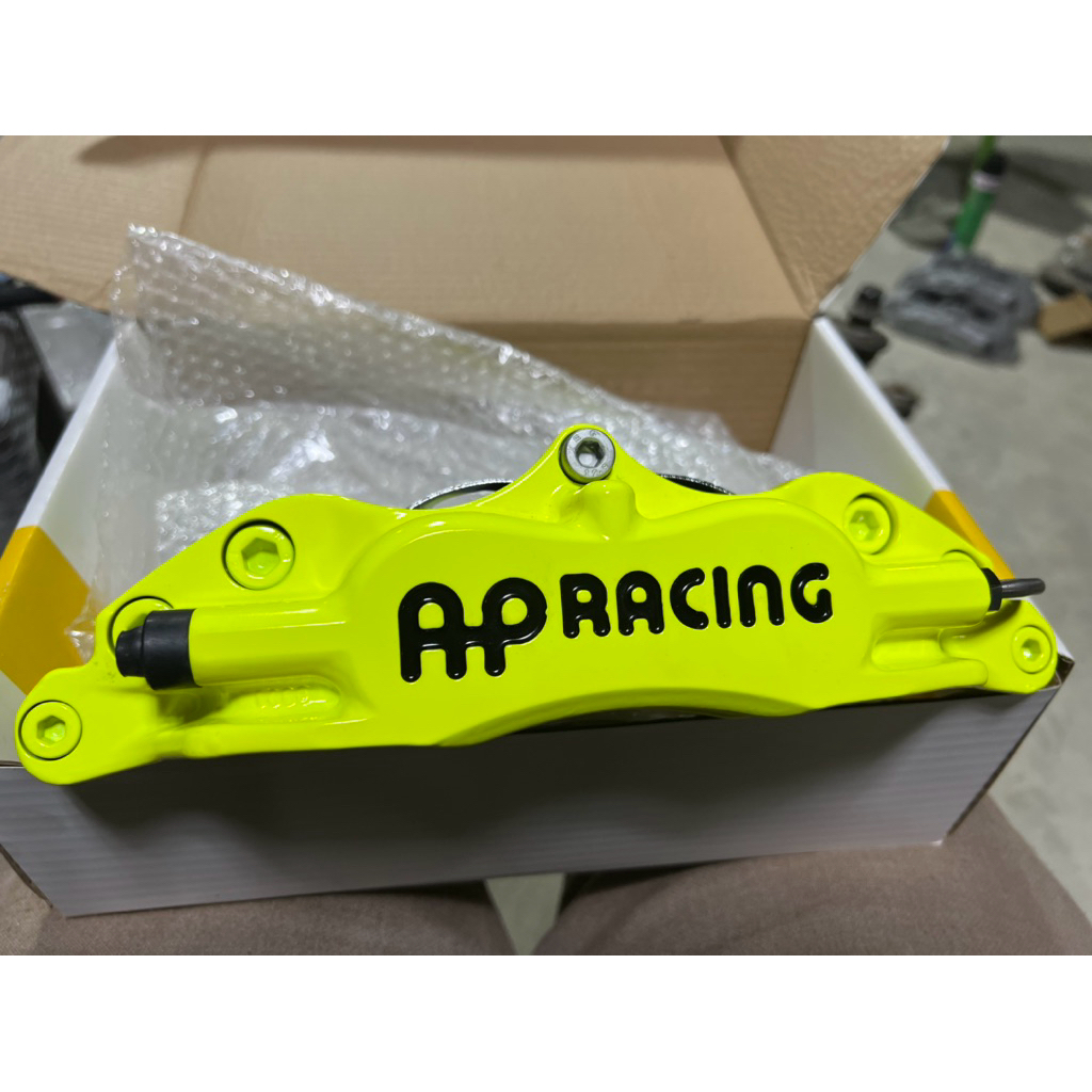 เบรคAP Racing 5200 คู่หน้า ใส่ได้กับล้อขนาด16ขึ้นไป