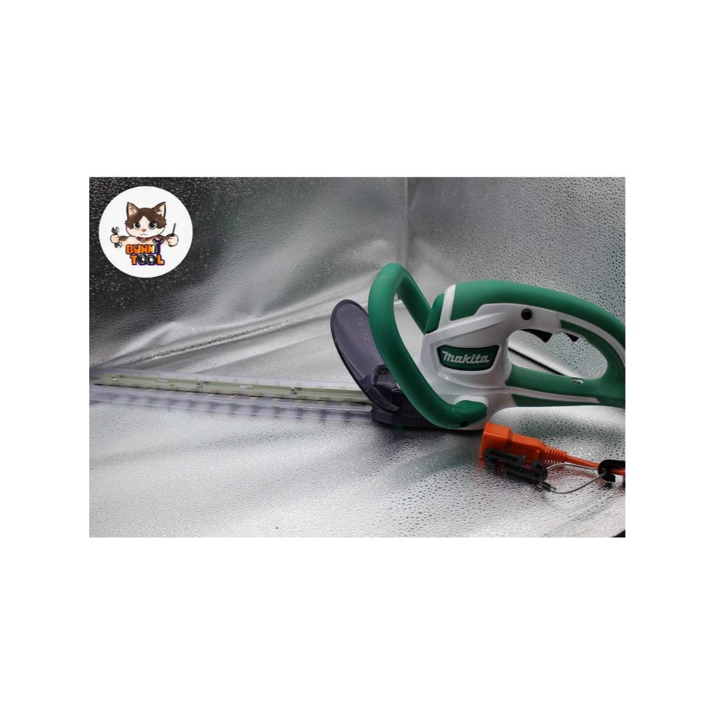 MAKTA เครื่องเล็มพุ่มไฟฟ้า 350 มม. + สายไฟ รุ่น UH3502 กำลังไฟ 320 วัตต์