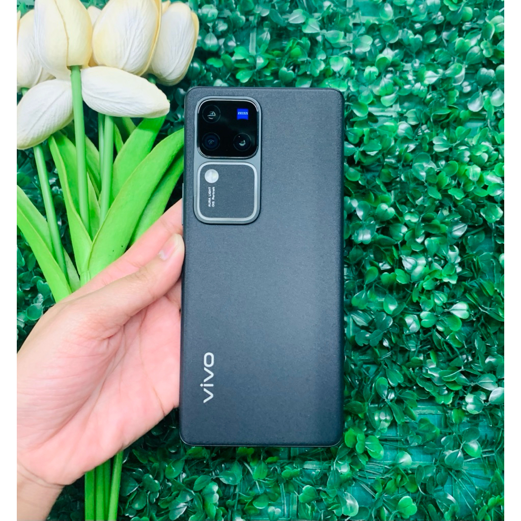 VIVO V30 Pro(5G) RAM12GB/512GB เครื่องแท้สภาพสวยใช้งานได้ปกติสินค้าพร้อมจัดส่ง