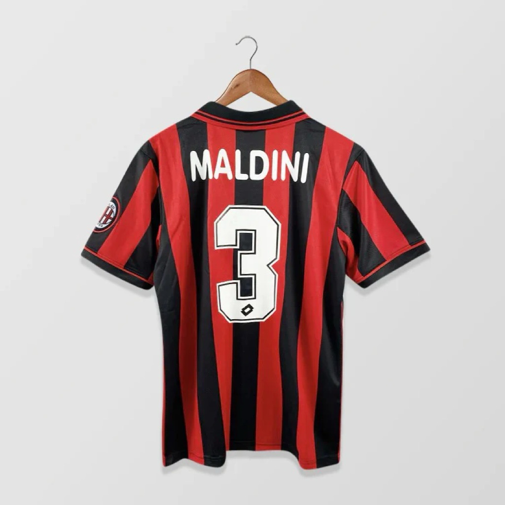 เสื้อฟุตบอลย้อนยุค ac Milan 1996/1997 MALDINI no.3 vintage rare item size M