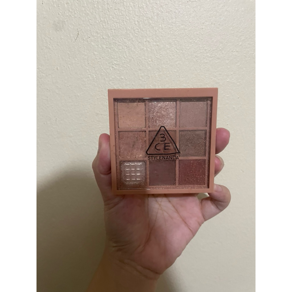 พาเลทตา 3ce  แทบไม่ค่อยได้ใช้งาน