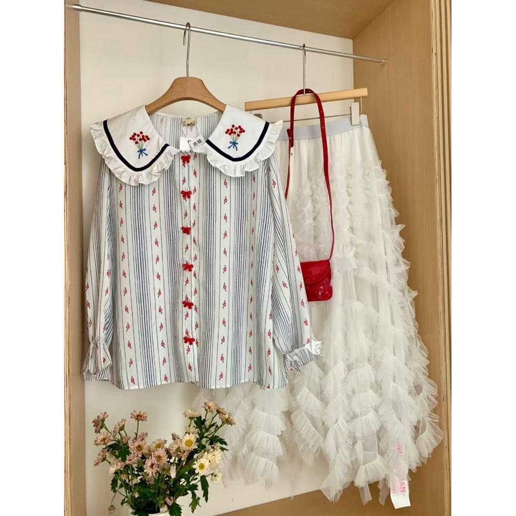 💐♥️ Bouquet Blouse เสื้อคอปก