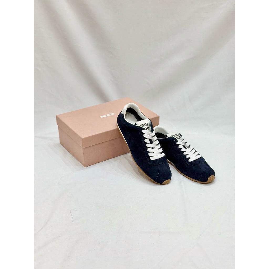 New!! Miumiu Plume suede sneakers แท้ 💯✔️