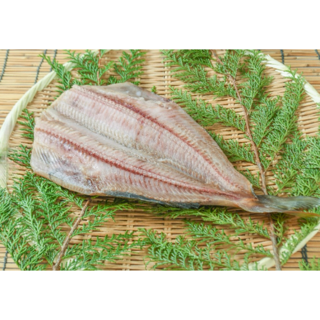 ปลาชิมะฮอกเกะแดดเดียว 250G-300G/PACK SHIMA HOKKE HIRAKI (DRIED ATKA MACKEREL)