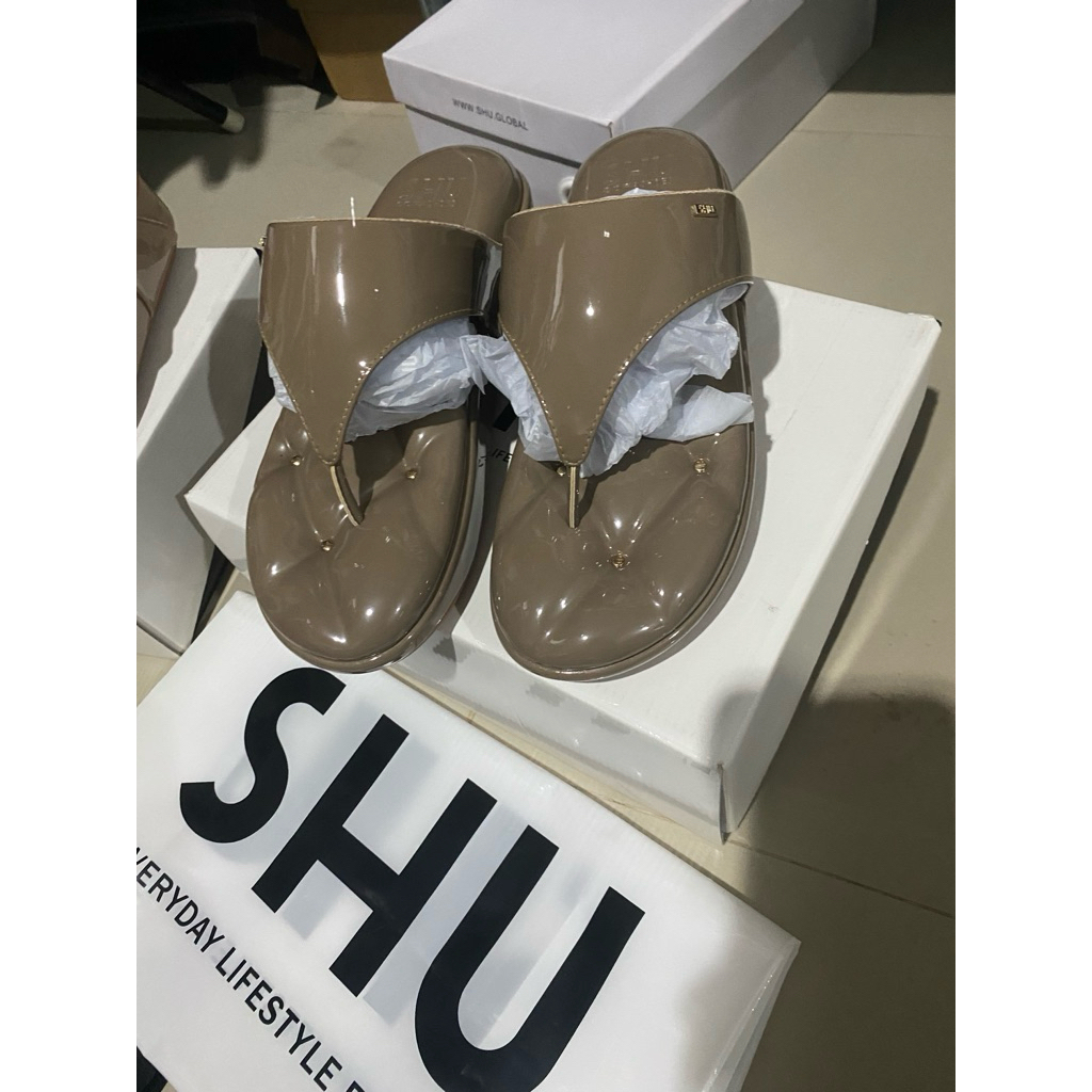 Shu รองเท้าแบรนด์Shu ไซร์40มือ1ซื้อจากช็อป