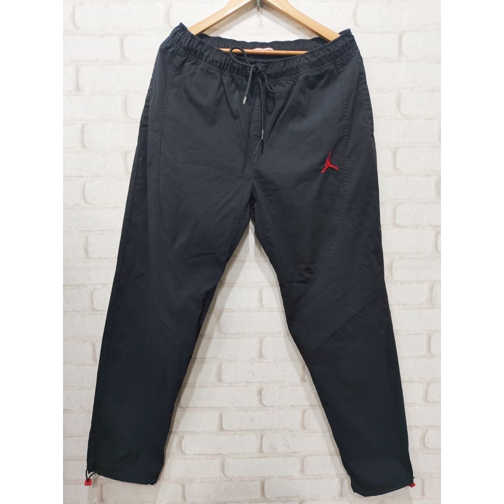 Jordan Track Pants / กางเกงวอร์มขายาว Jordan ของแท้ เอว 32-38 สะโพก 46 ยาว 41 ปลายขา 7.5"