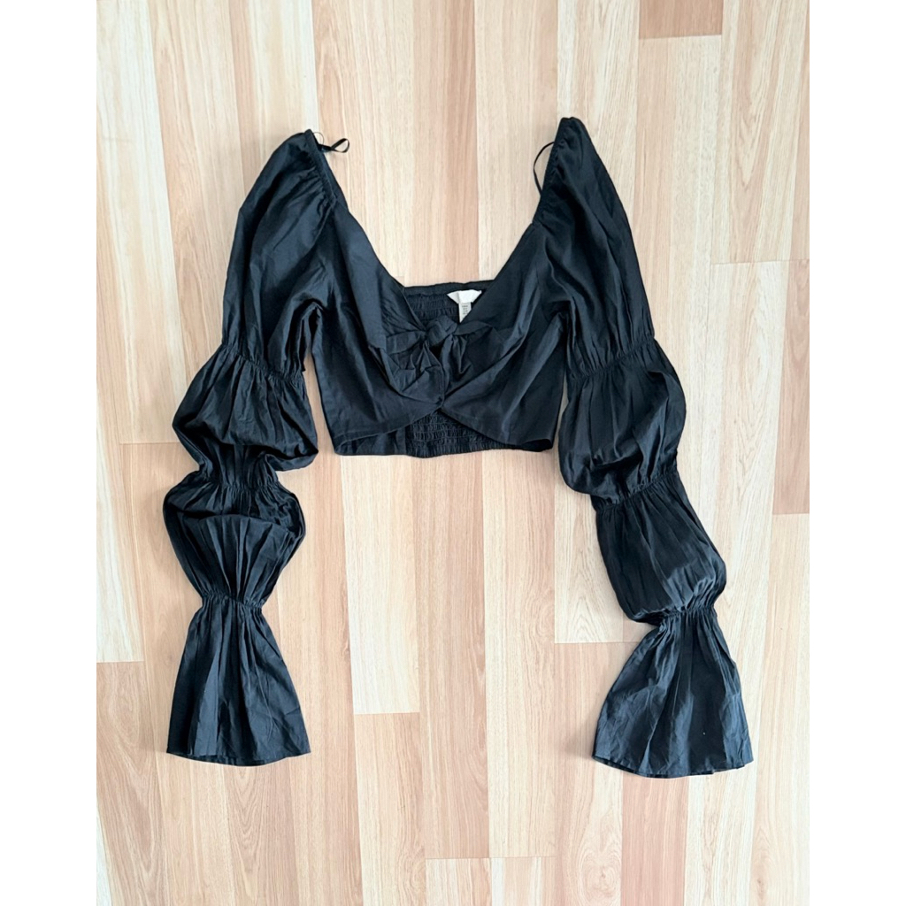 h&m crop top puff sleeve