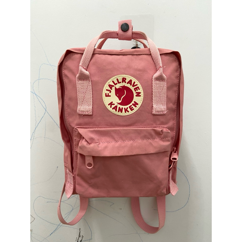 กระเป๋า Kanken. กระเป๋าเป้