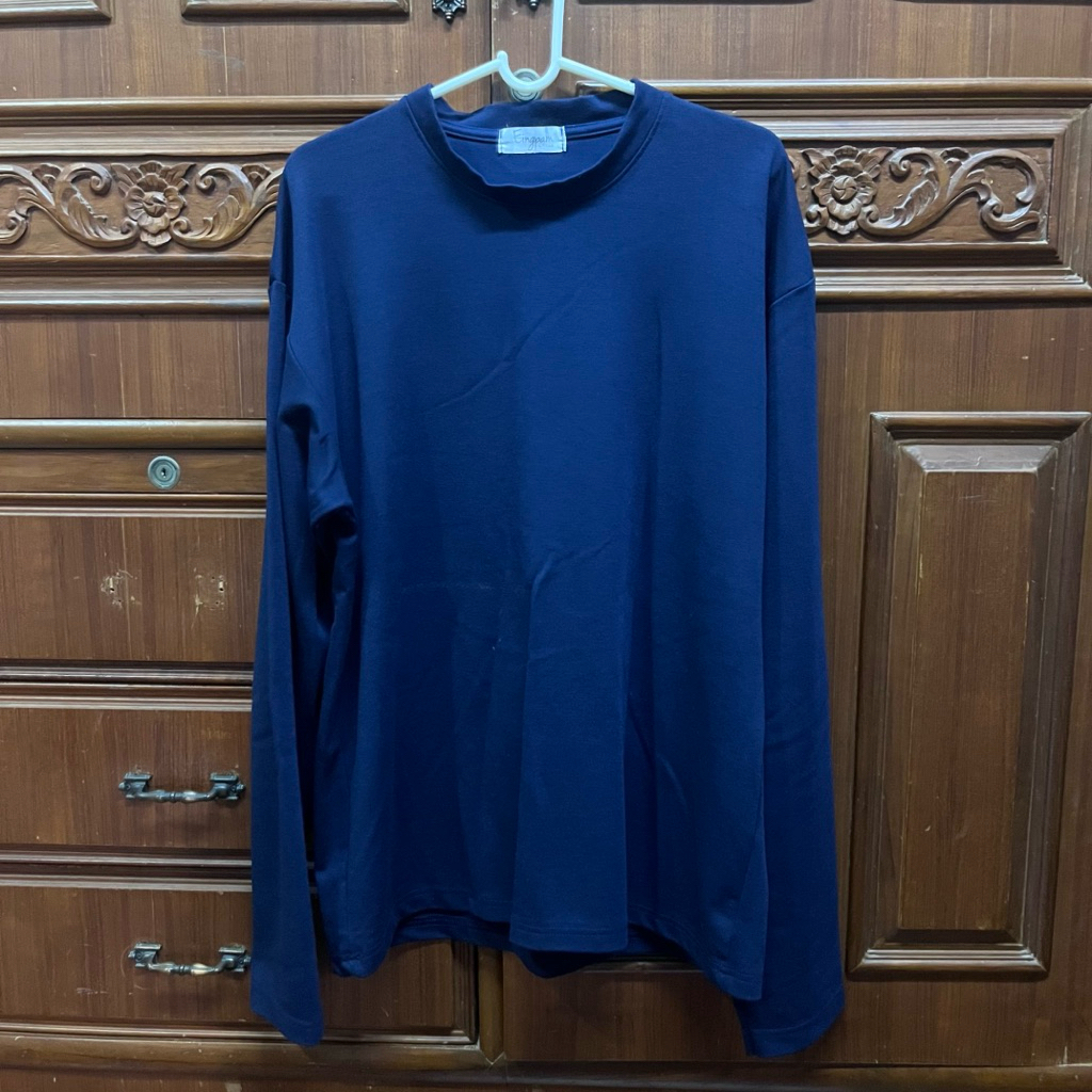 เสื้อแขนยาว แบรนด์ Eingpam สีกรมเข้ม