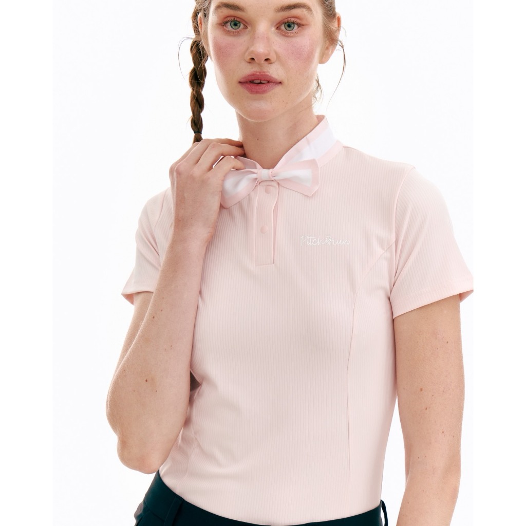 Pitch&Run -  (สีชมพู)Signature Bow Collar Polo เสื้อโปโลสำหรับกีฬากอล์ฟและเทนนิส