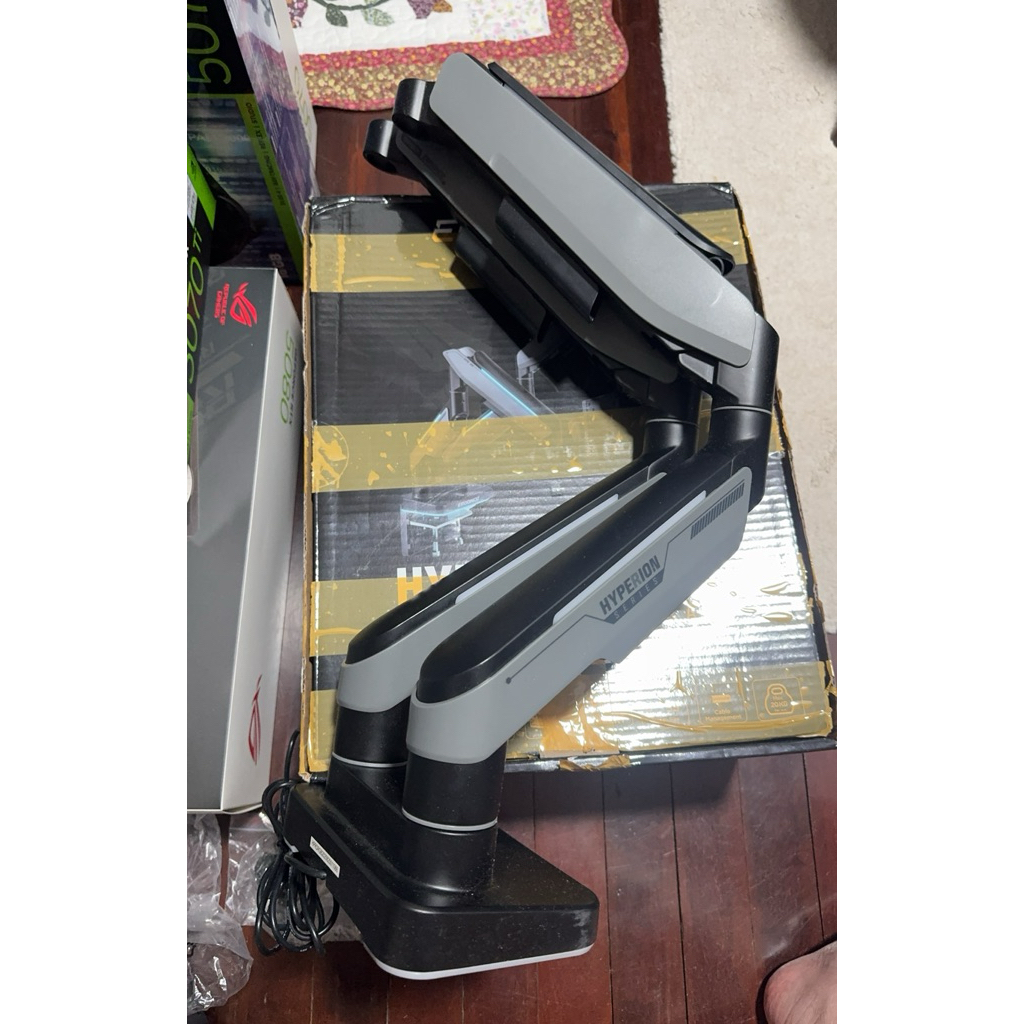 มือ2 แถมที่จับโน๊ตบุ๊ค Ergonoz + แขนจับจอมอนิเตอร์ ERGONOZ Dual Monitor Arm Hyperion Twin Heavy Duty