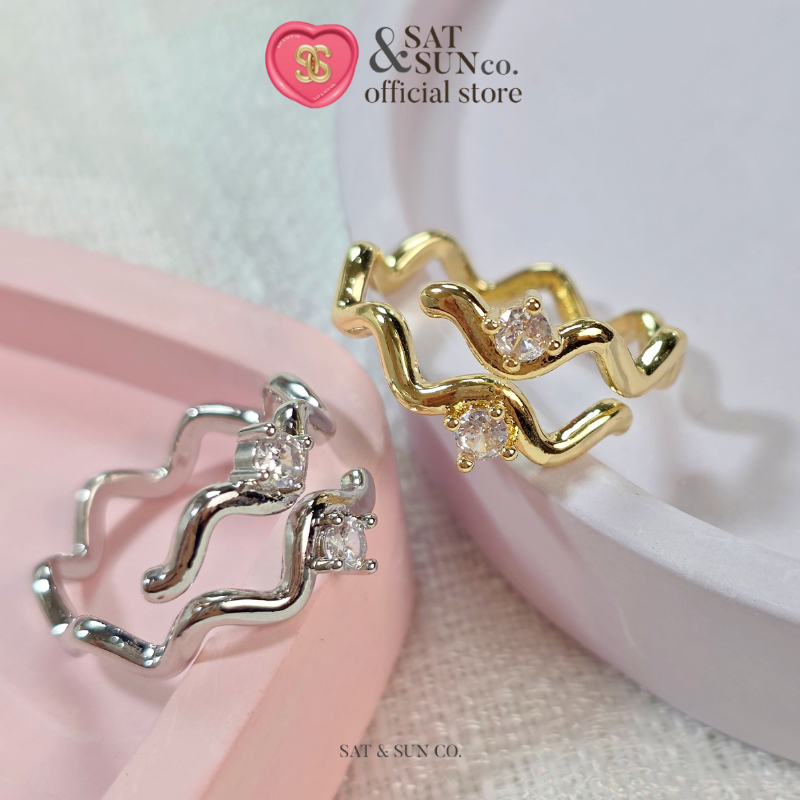 SATANDSUN SEXY Ring แหวนปรับขนาดได้ ดีไซน์ minimal ประดับเพชร ตัวเรือนมีให้เลือก 2 สี