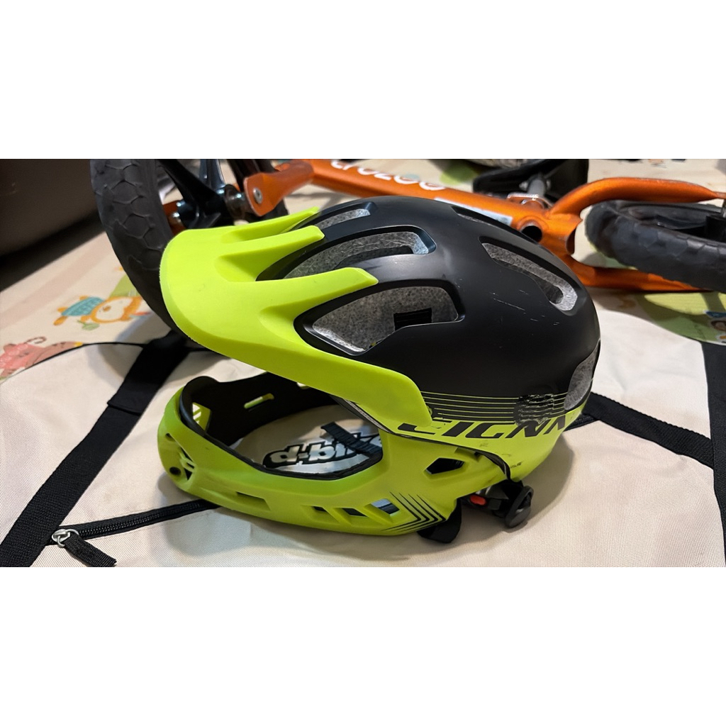 Cigna หมวกนิรภัยเด็ก แท้ มือสอง