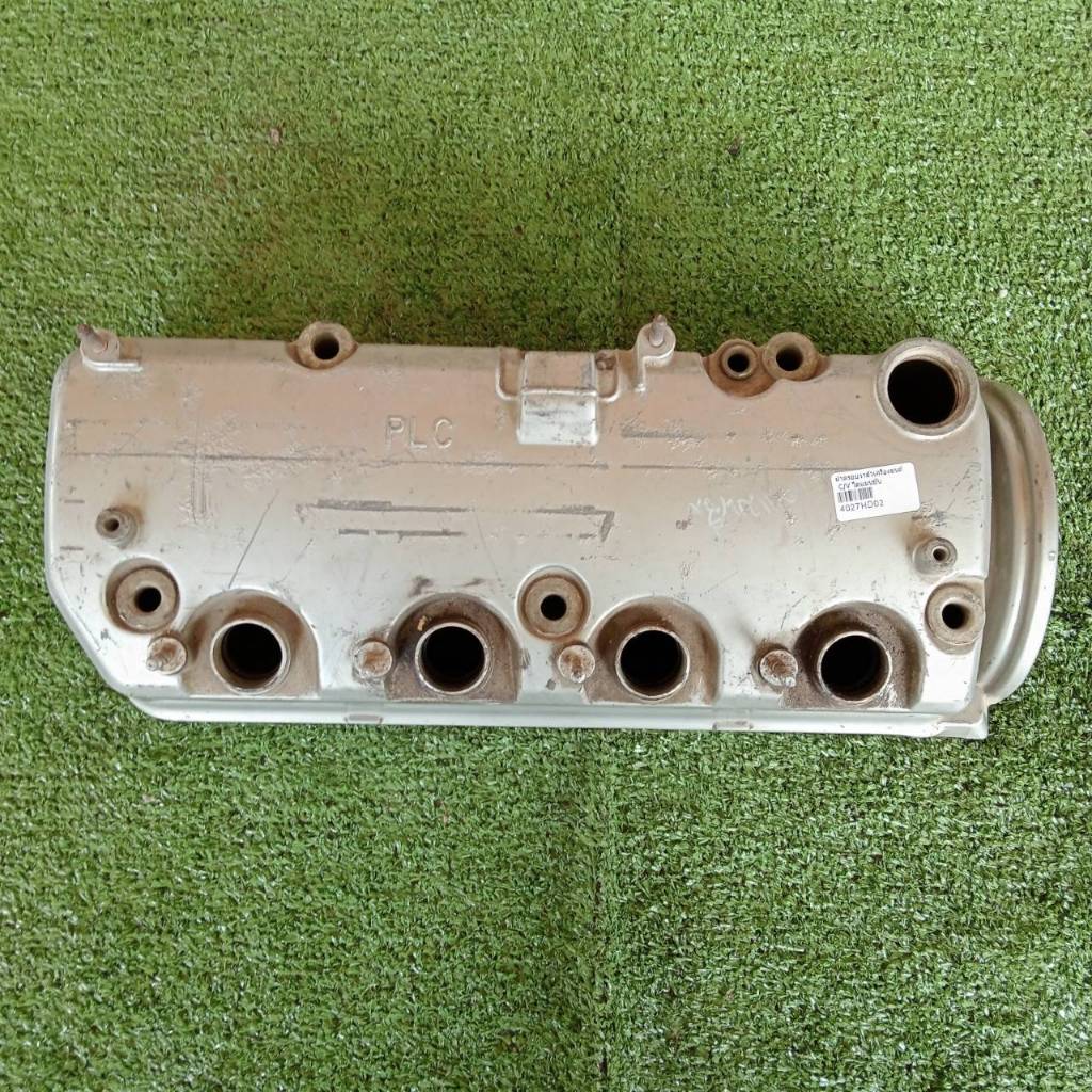 ฝาครอบวาล์วมีตำหนิ HONDA CIVIC DIMENSION 1.7 VTEC / D17A  ของมือสอง มีตำหนิ รอยร้าวตามรูป