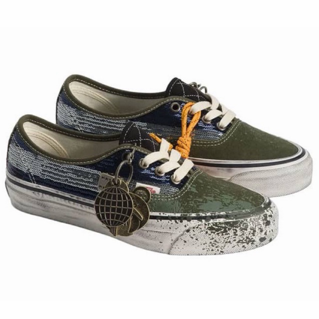 NEW !!! Vans Authentic Premium “Charms”
